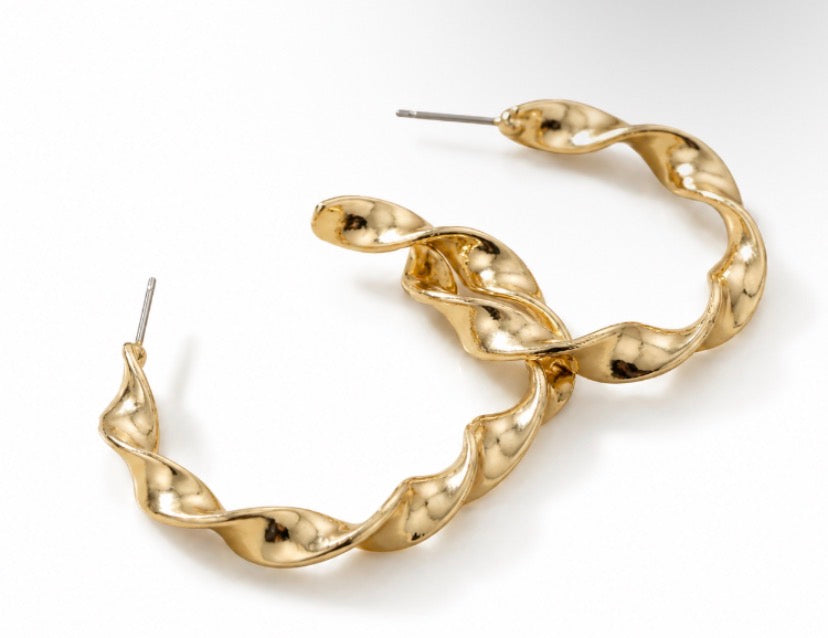 Burgu Halka Küpe (Gold)